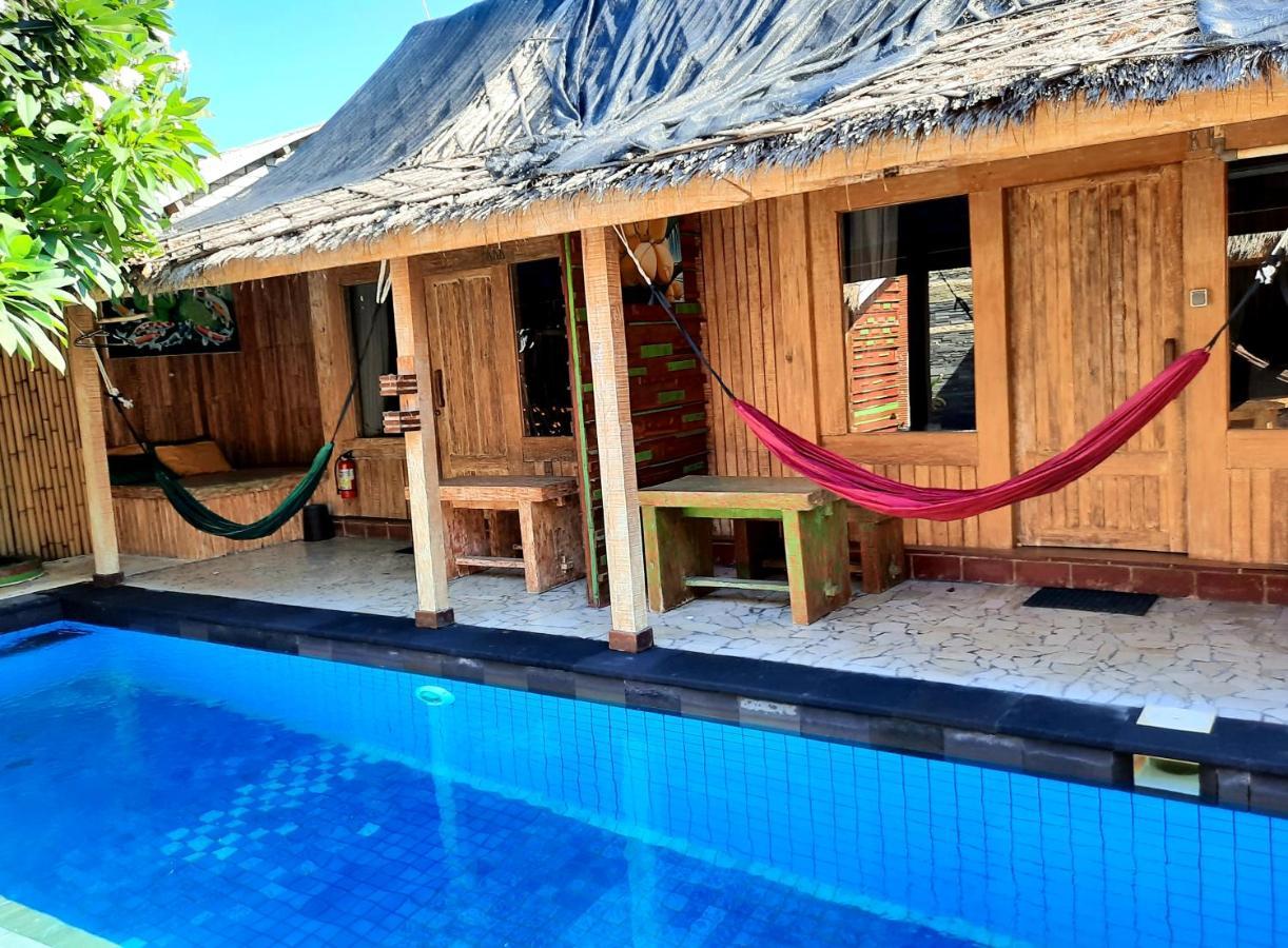 Little Mg Bed & Breakfast Gili Trawangan Exterior photo